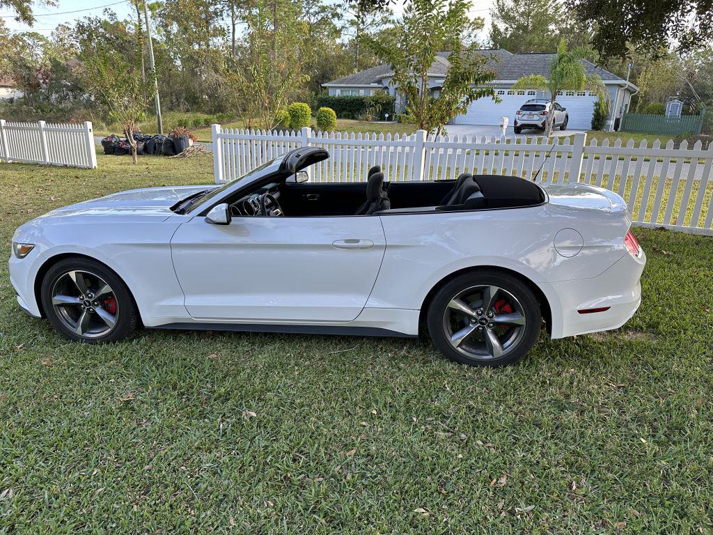 2015 Ford Mustang V6 photo 10