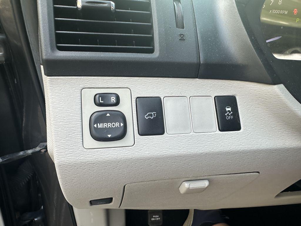 2013 Toyota Venza XLE - Photo 19