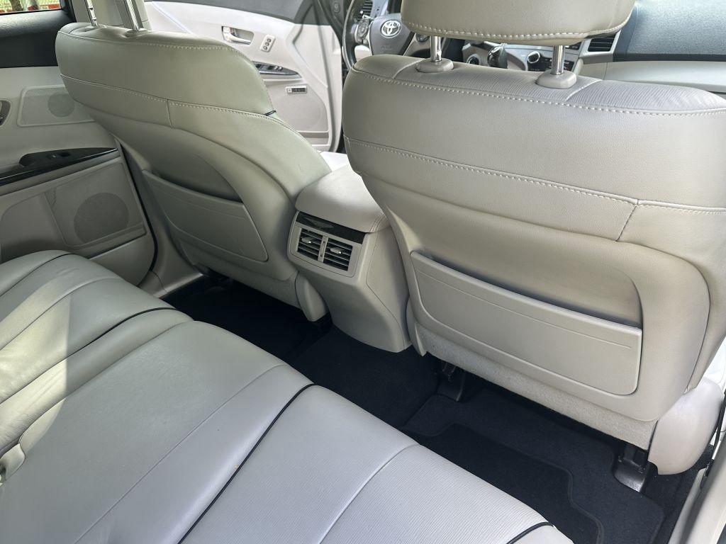 2013 Toyota Venza XLE - Photo 11