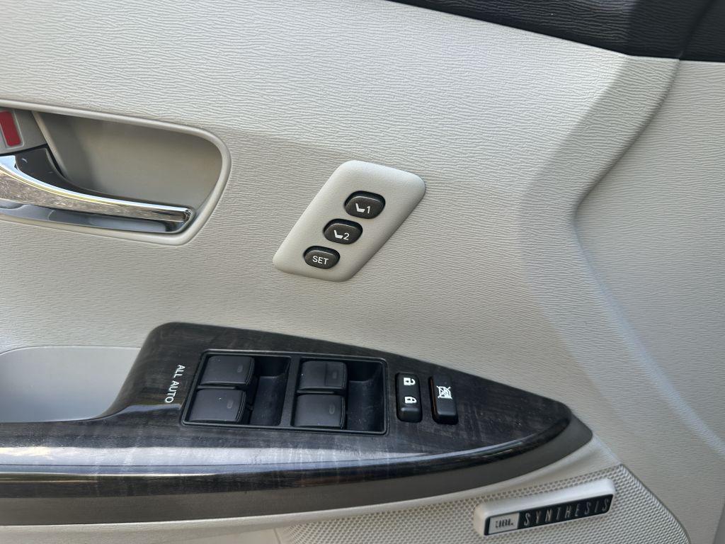 2013 Toyota Venza XLE - Photo 18